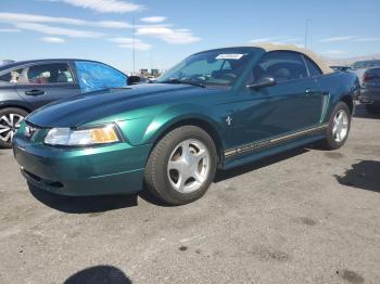  Salvage Ford Mustang