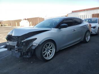 Salvage Nissan Maxima