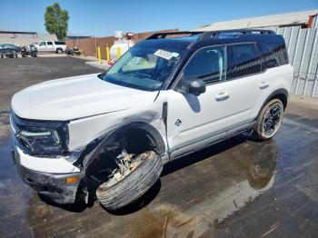  Salvage Ford Bronco