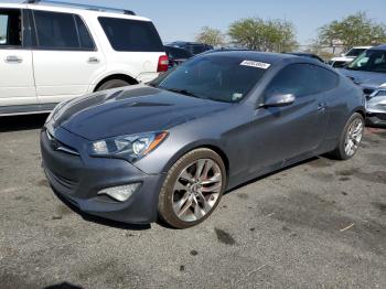  Salvage Hyundai Genesis