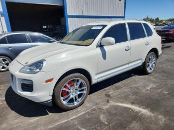  Salvage Porsche Cayenne