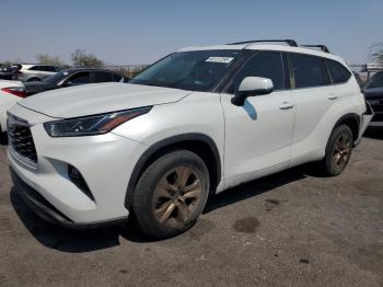  Salvage Toyota Highlander