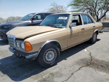  Salvage Mercedes-Benz 300-Class