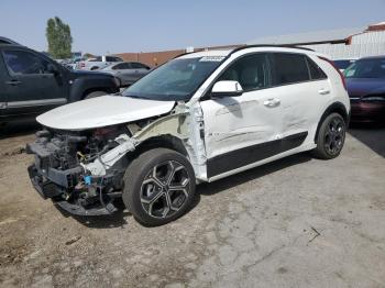  Salvage Kia Niro