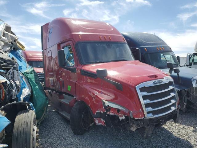  Salvage Freightliner Cascadia 1
