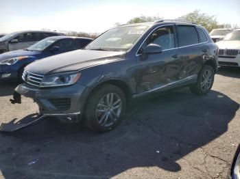  Salvage Volkswagen Touareg