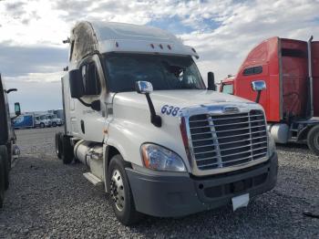  Salvage Freightliner Cascadia Semi Truck