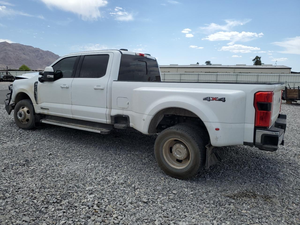 Ford F-350 Super Duty Image 12