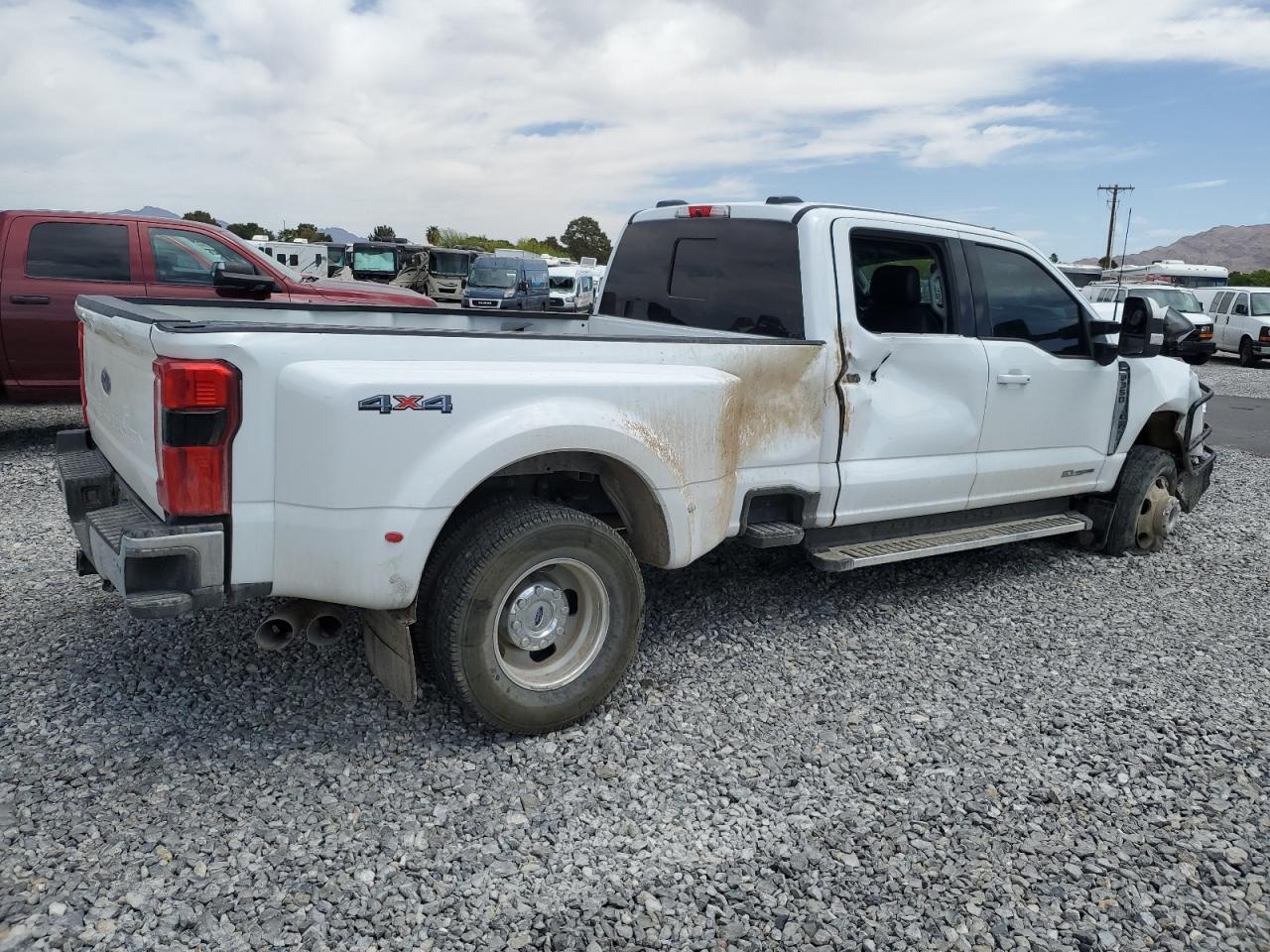 Ford F-350 Super Duty Image 3