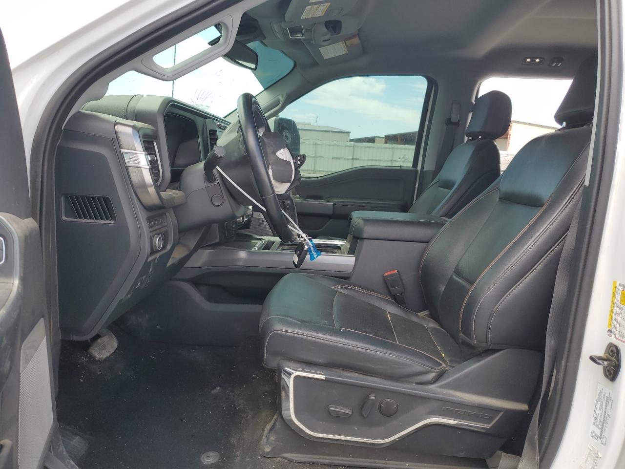 Ford F-350 Super Duty Image 9