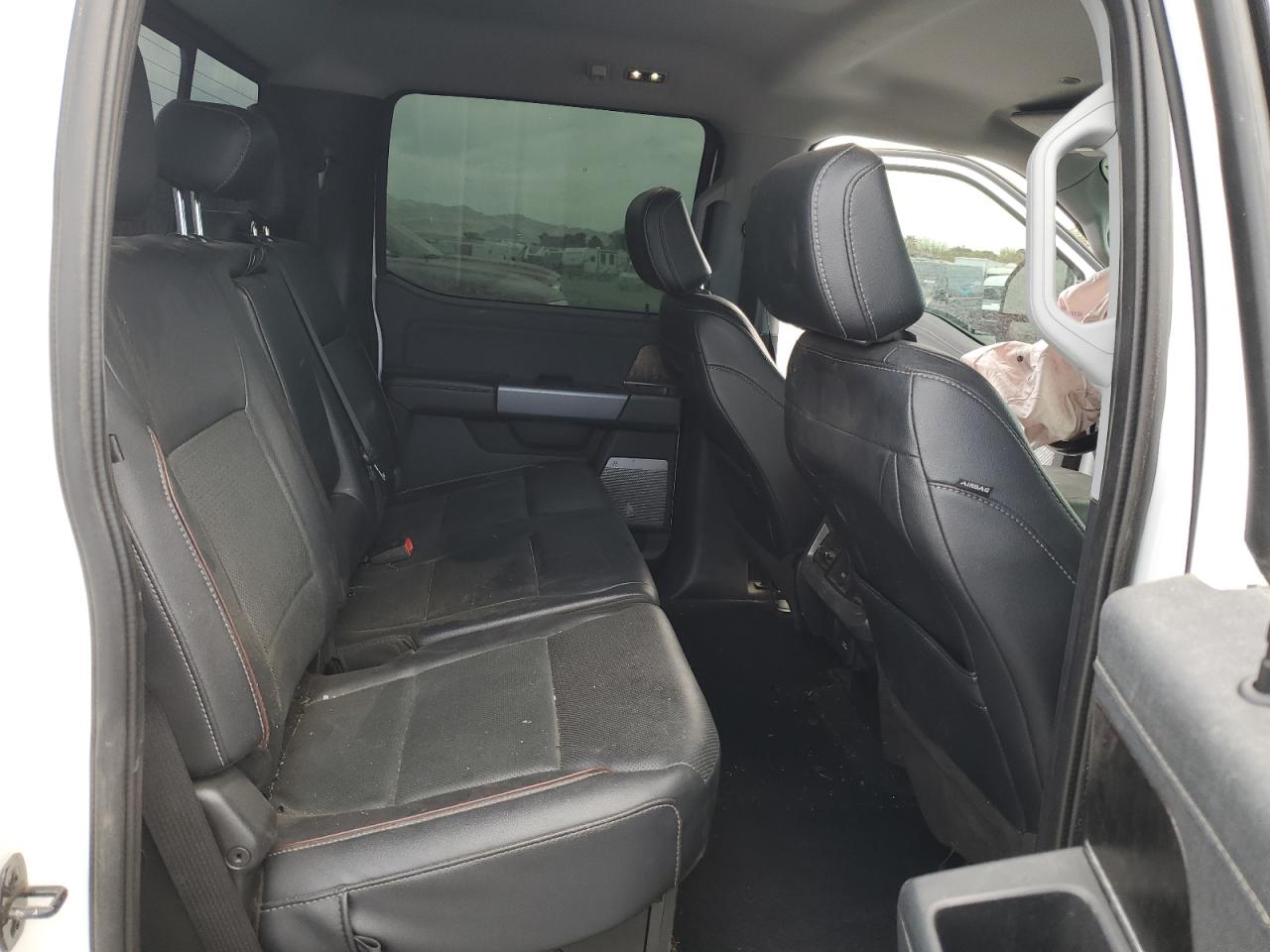 Ford F-350 Super Duty Image 7