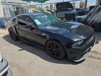  Salvage Ford Mustang