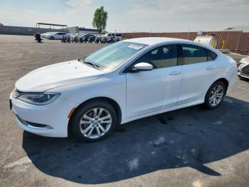  Salvage Chrysler 200
