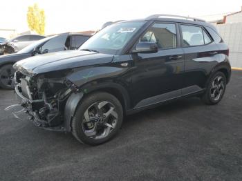 Salvage Hyundai VENUE