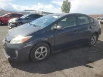  Salvage Toyota Prius