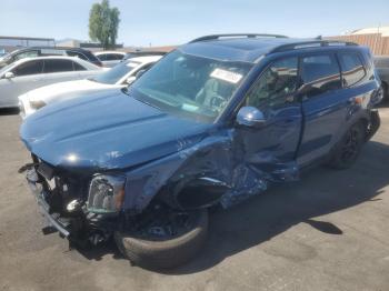  Salvage Kia Telluride