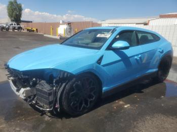  Salvage Lamborghini Urus