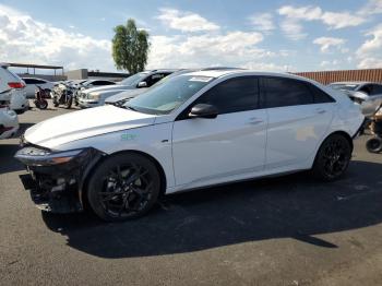  Salvage Hyundai ELANTRA