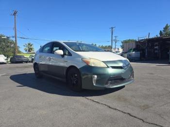  Salvage Toyota Prius