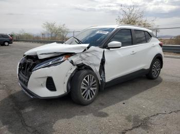  Salvage Nissan Kicks