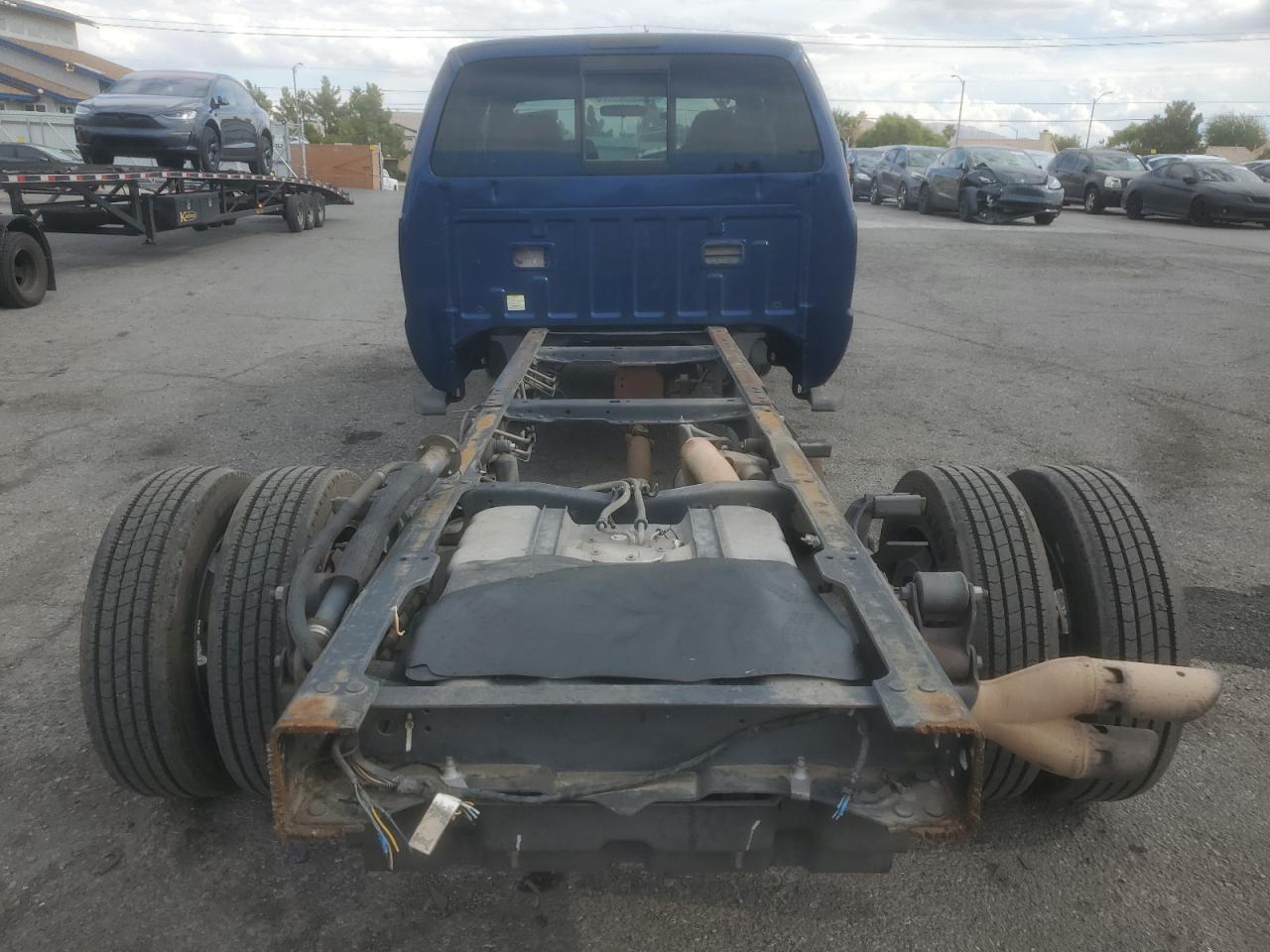 Ford F-550 Super Duty Image 12