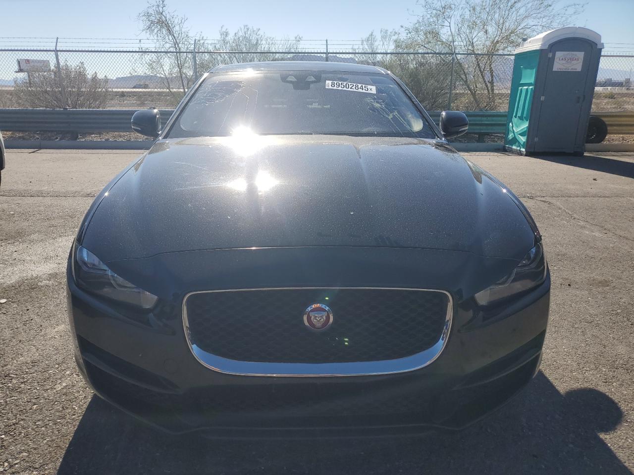 Jaguar XE Premium Image 4