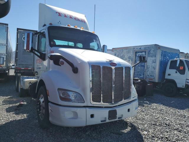  Salvage Peterbilt Tractor 579