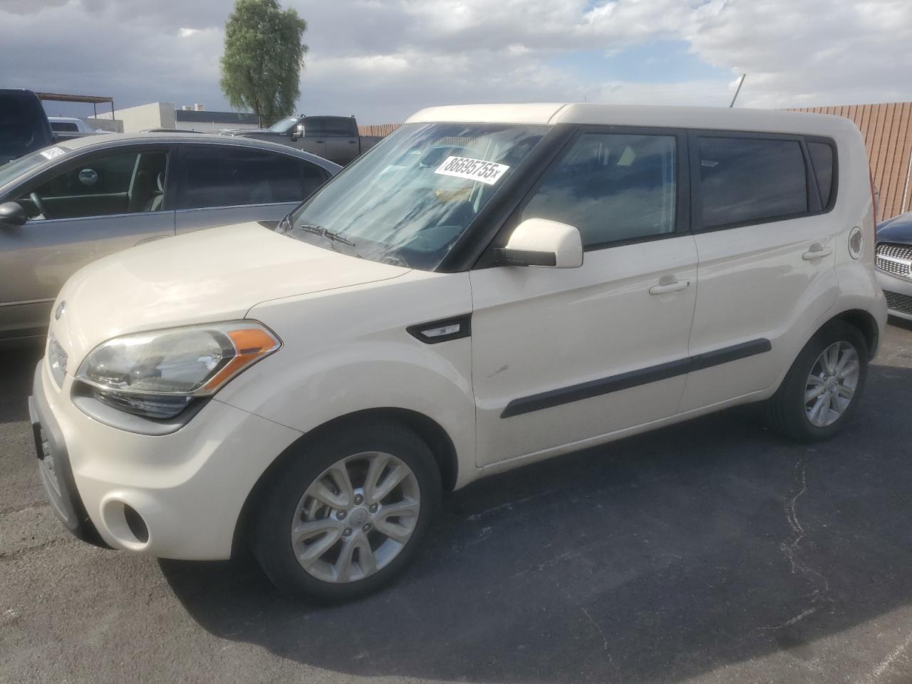 Kia Soul Image 1