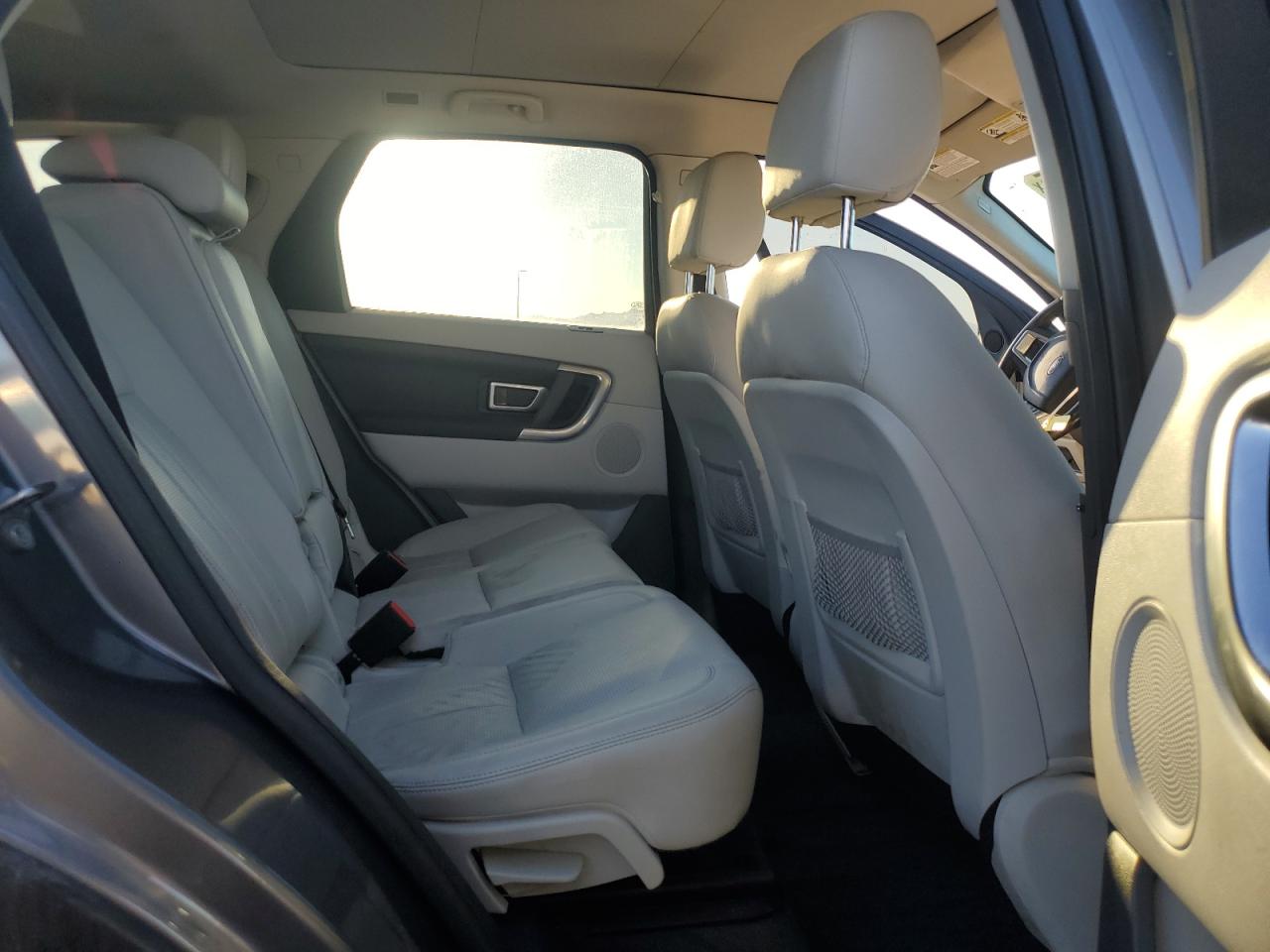 Land Rover Discovery Hse Image 8