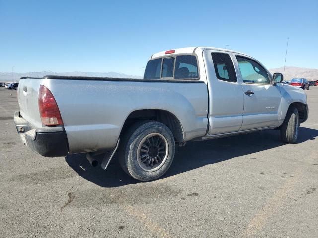 Toyota Tacoma Access Cab Image 12