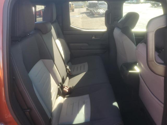 Toyota Tacoma Double Cab Image 10