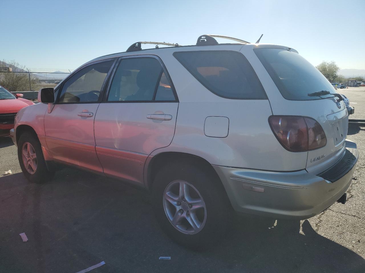 Lexus RX 300 Image 2