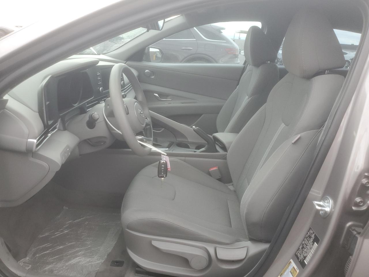 Hyundai ELANTRA Se Image 2