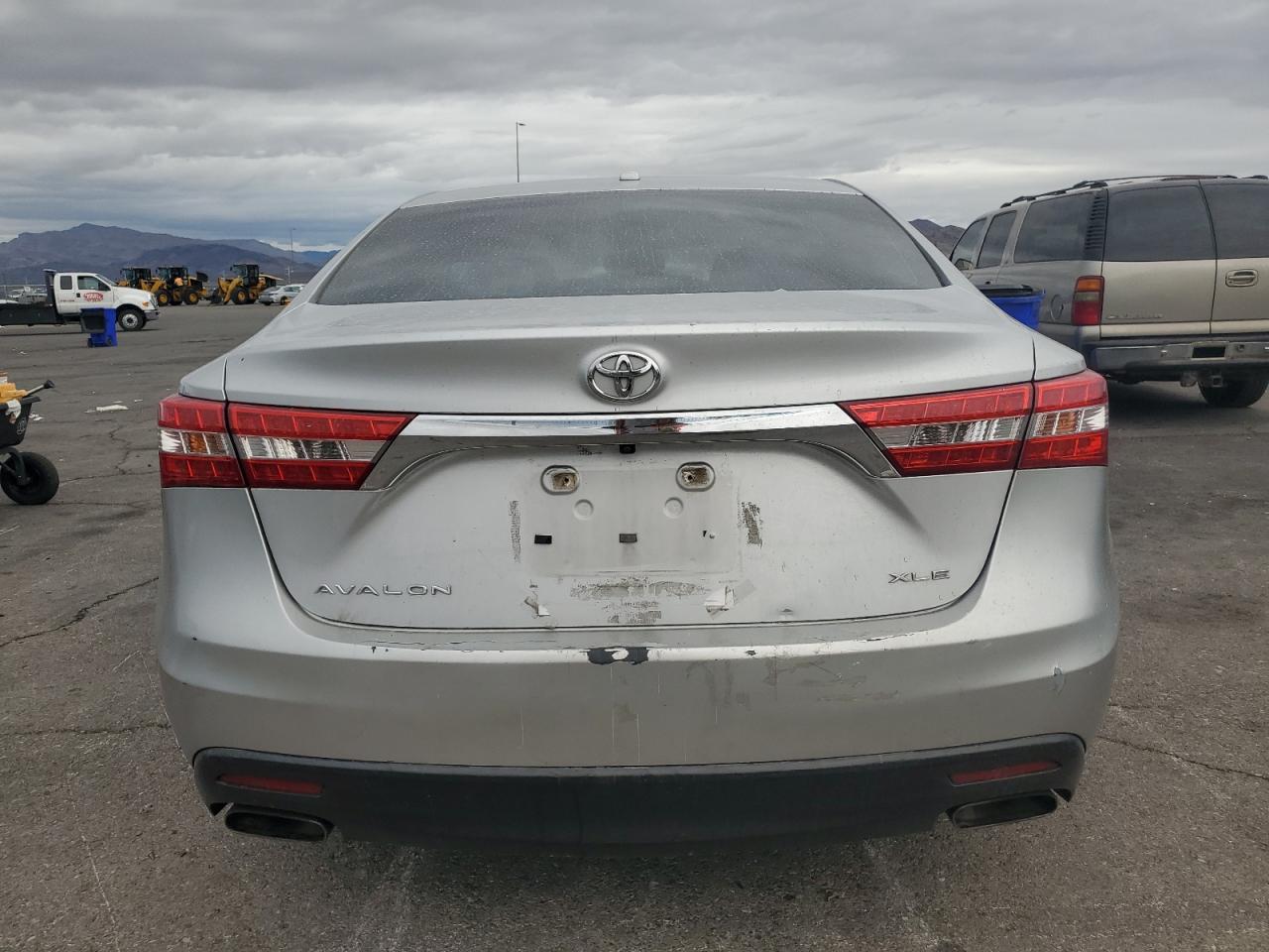 Toyota Avalon Base Image 6