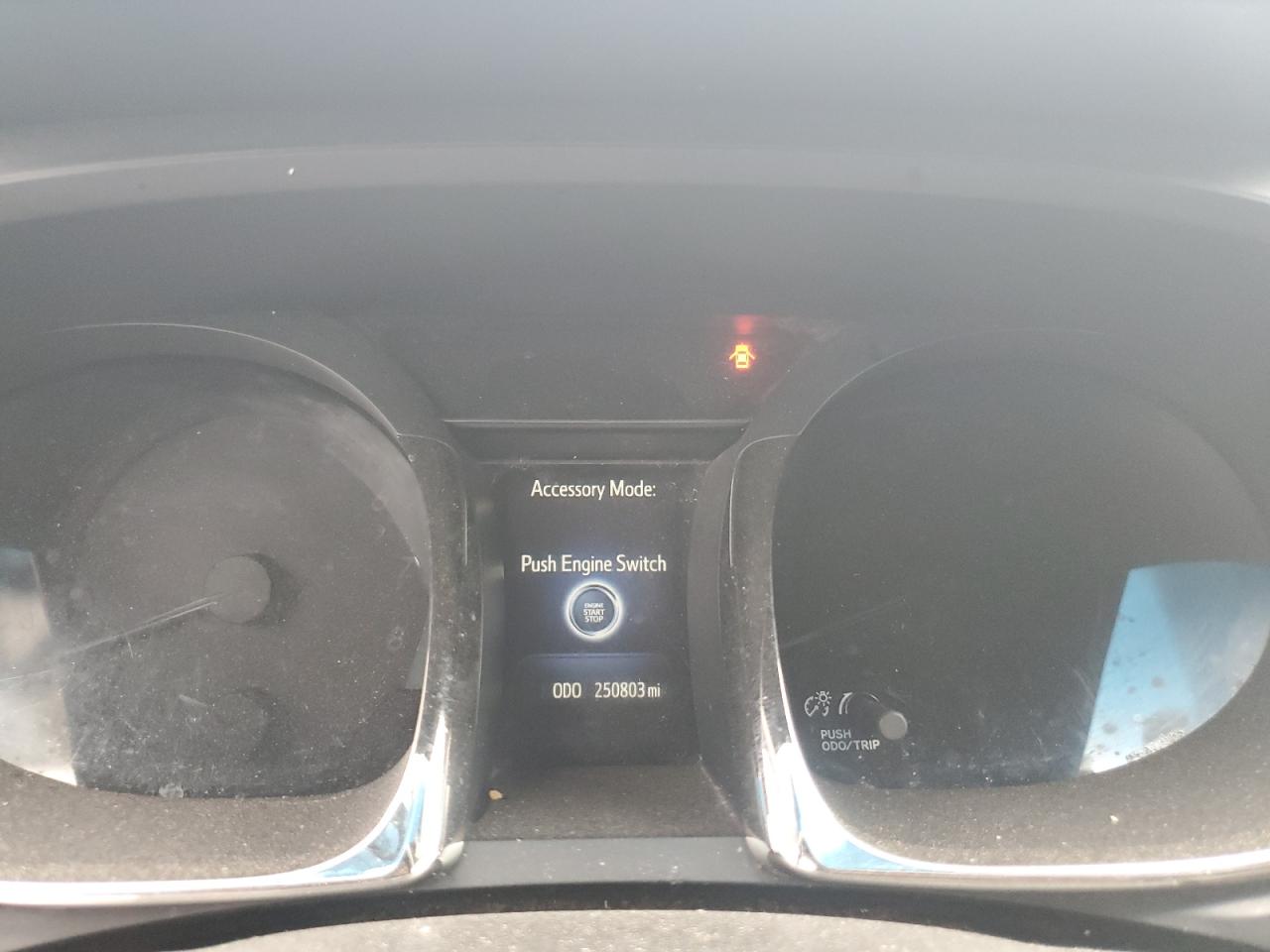 Toyota Avalon Base Image 9