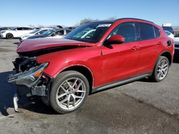  Salvage Alfa Romeo Stelvio