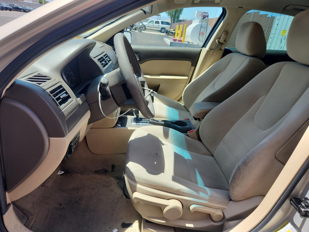 Ford Fusion S Image 9