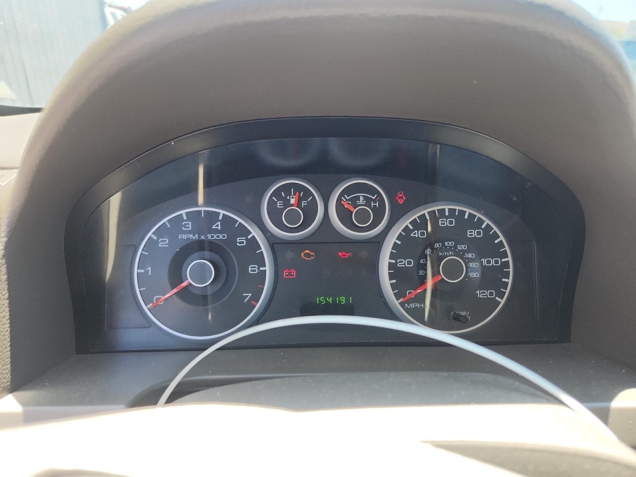 Ford Fusion S Image 10