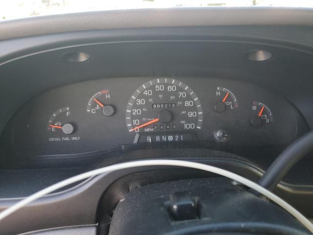 Ford Econoline E350 Super Duty Wagon Image 9