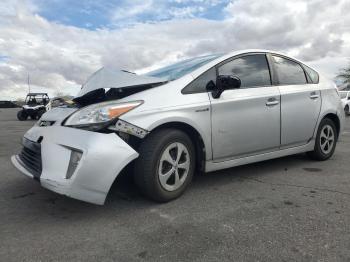  Salvage Toyota Prius