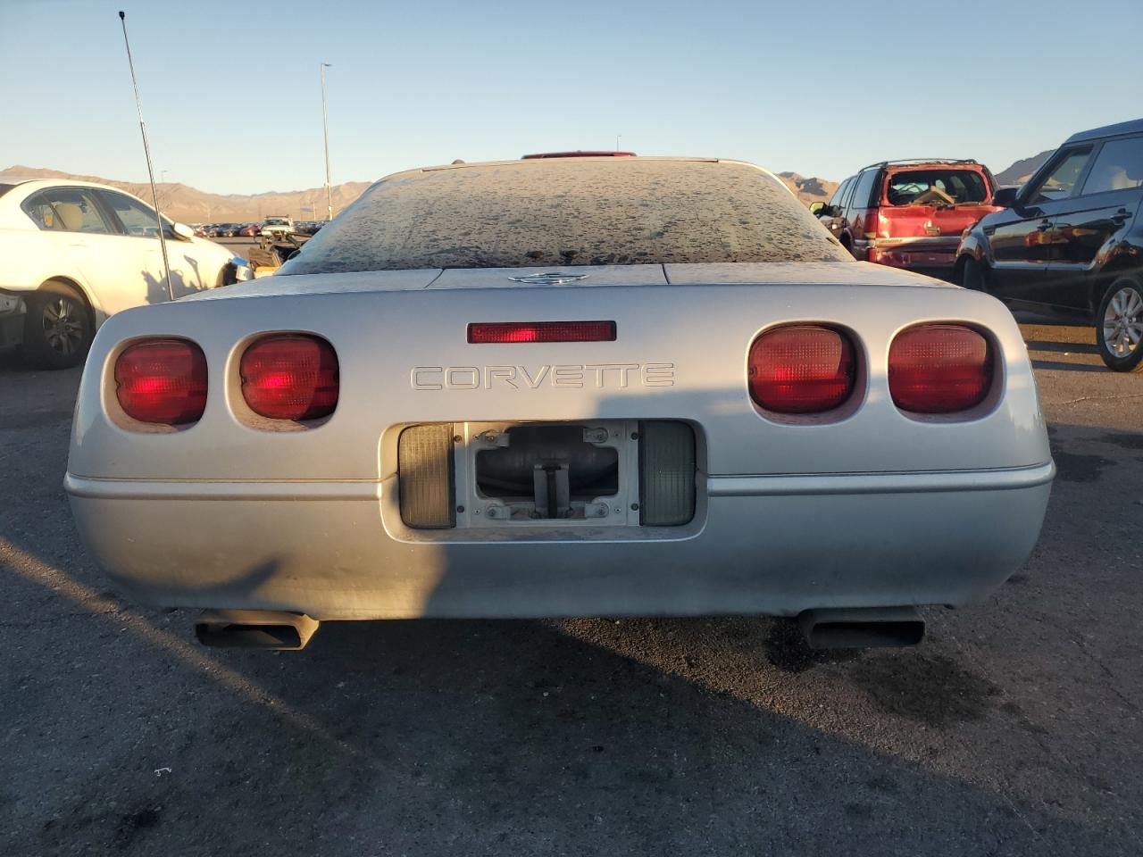 Chevrolet Corvette Image 4