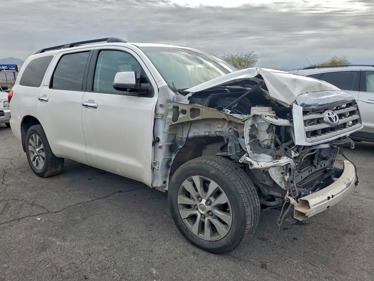 Toyota Sequoia Limited Image 2