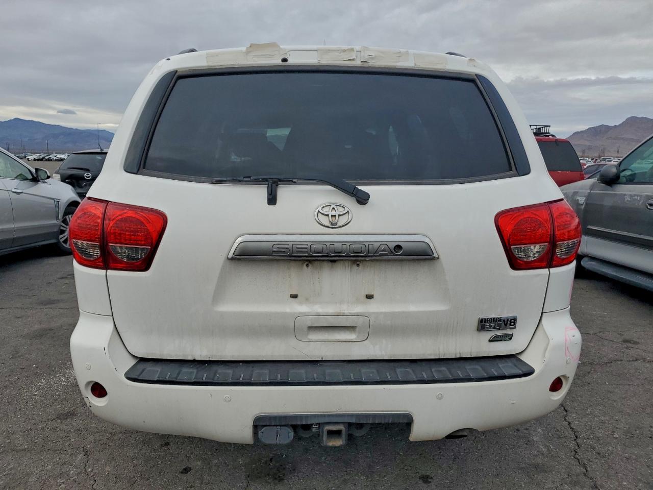 Toyota Sequoia Limited Image 8