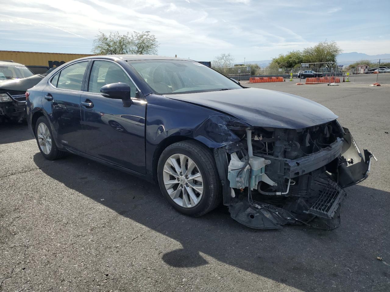 Lexus Es 300h Image 7