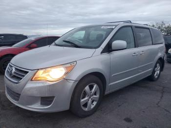  Salvage Volkswagen Routan