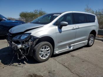  Salvage Chrysler Minivan