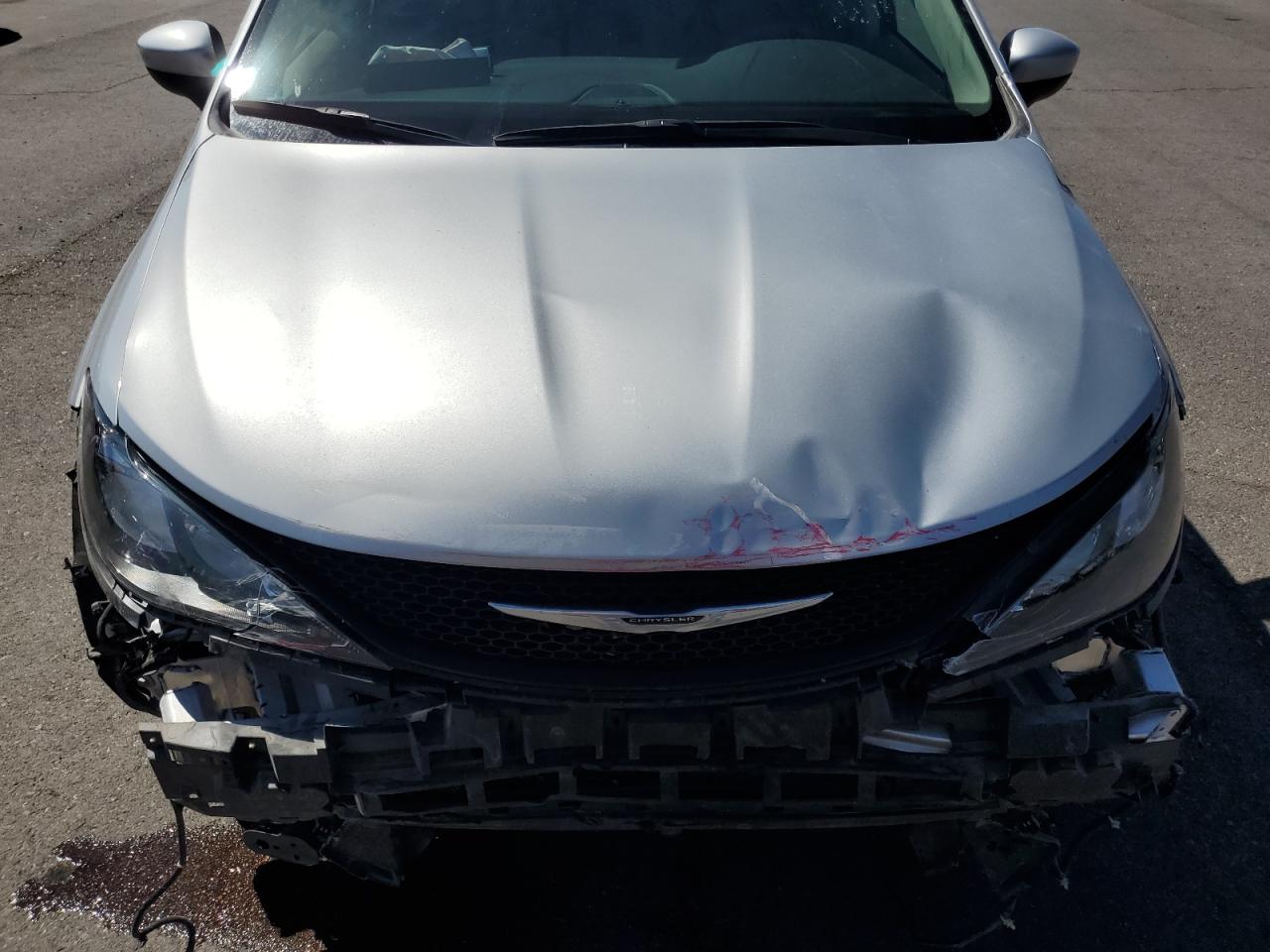 Chrysler Minivan Lx Image 2