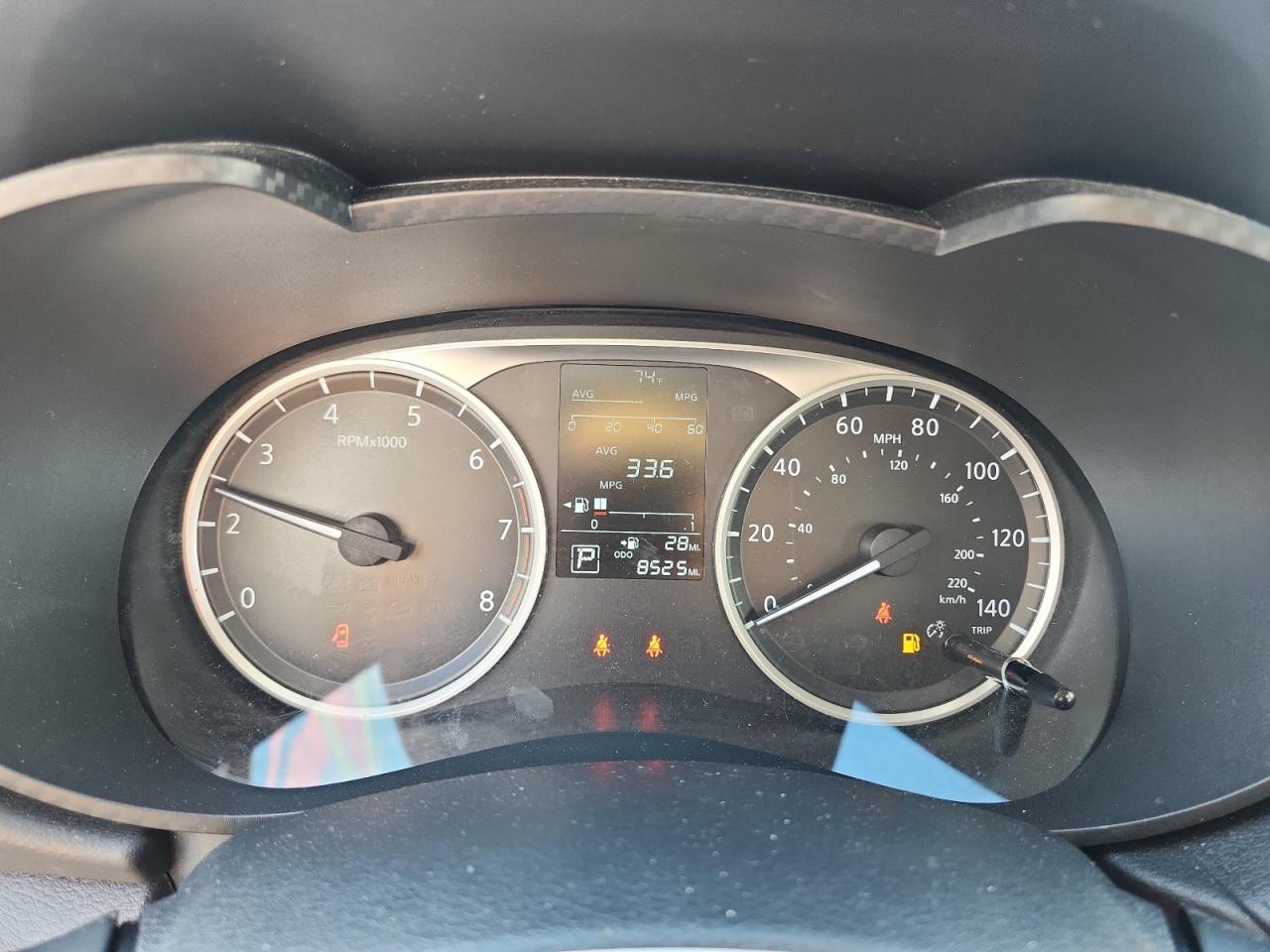 Nissan Versa S Image 11