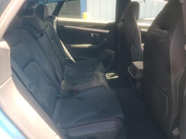 Lamborghini Urus Image 12