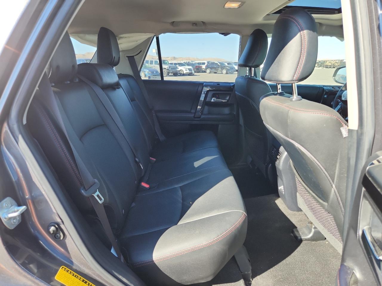 Toyota 4Runner Sr5 Premium Image 11